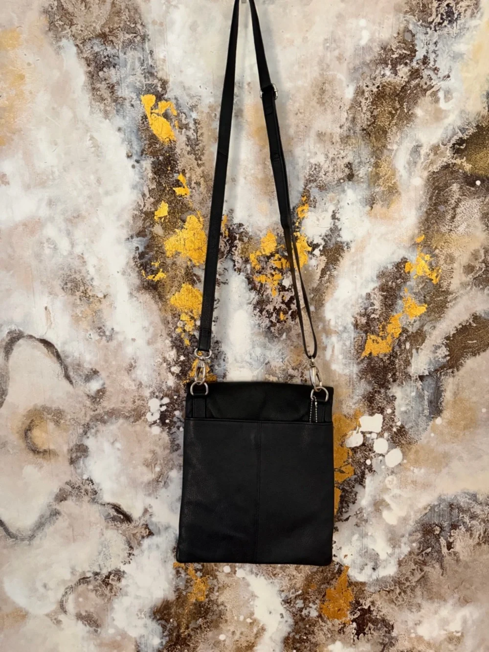 latico compact black